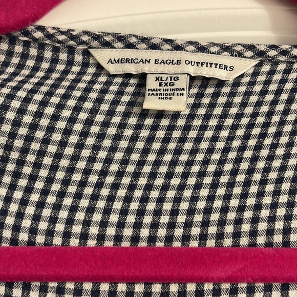 Top - Picture 2 of 2